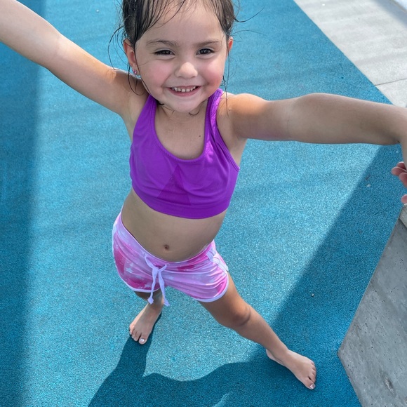 Meet your Posher, Alexis - Picture 4 of 12